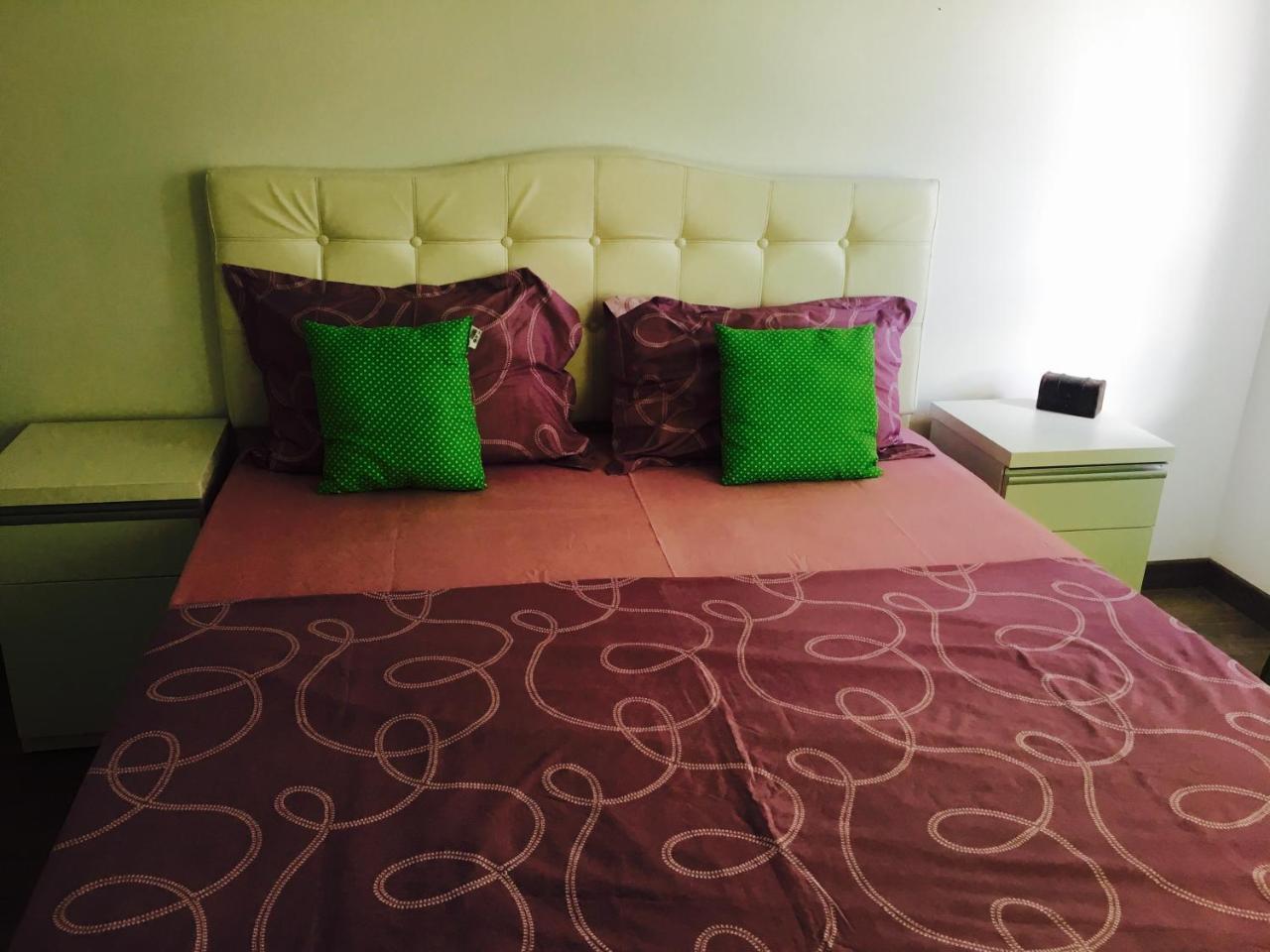 Bridge Tower Residence Iasi Bagian luar foto