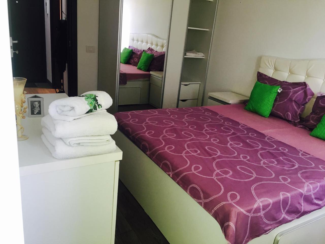 Bridge Tower Residence Iasi Bagian luar foto