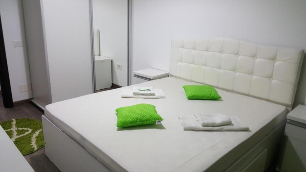 Bridge Tower Residence Iasi Bagian luar foto